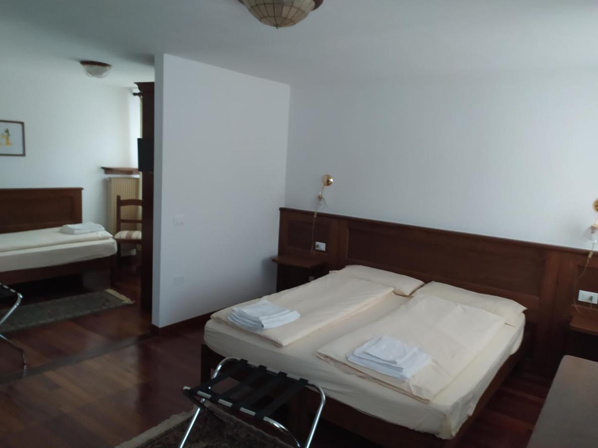 Locanda Aurora-Garni Asiago Ruang foto
